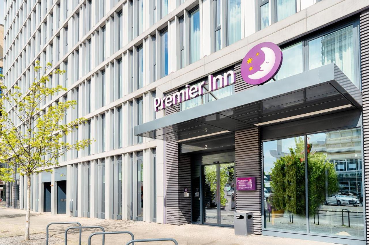 Premier Inn Berlin Alexanderplatz Экстерьер фото